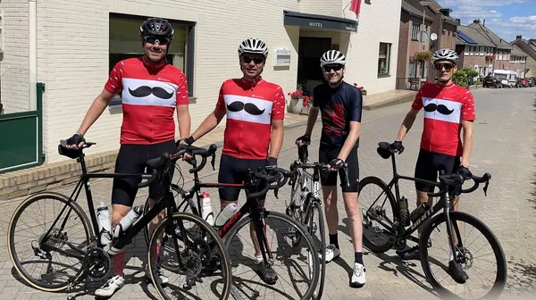 Groepsfoto Omloop De Snor 2022